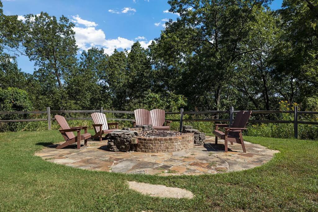 Rock And Timber Lodge Branson Buitenkant foto